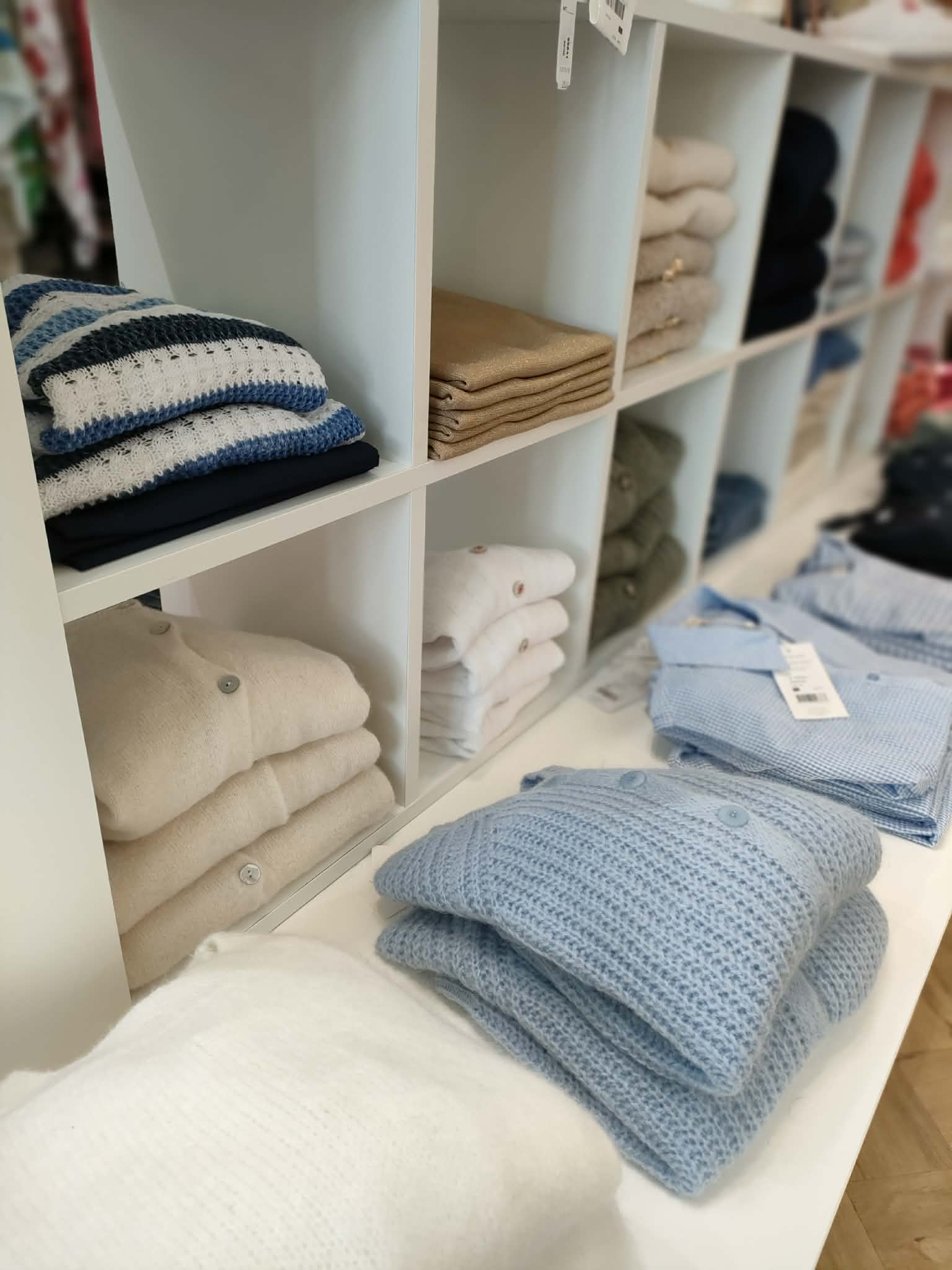 Photo UN PIED DEVANT L'AUTRE 